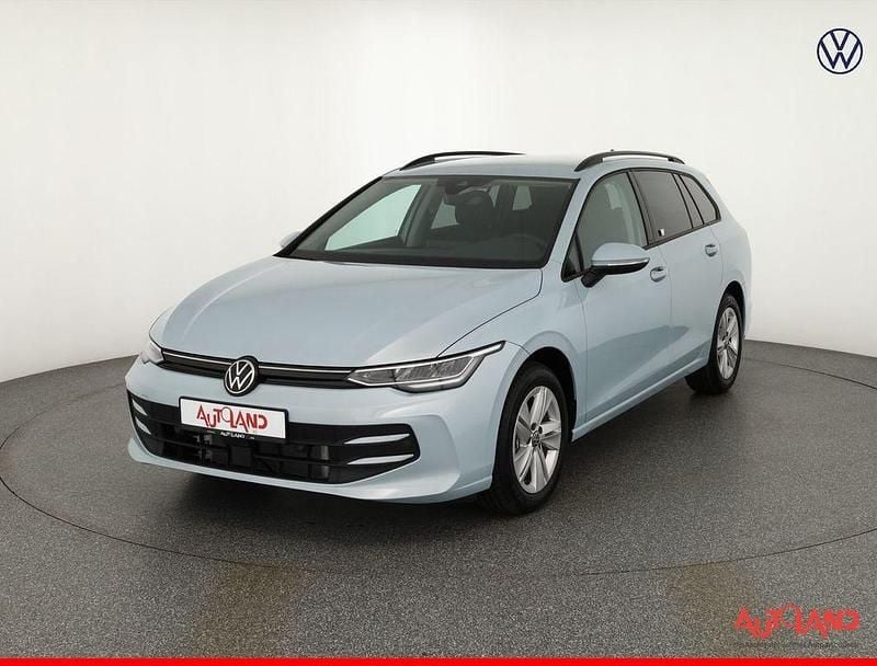Blau Neu 2025 VW Golf VIII Kombi | 30.890 € (Superpreis) - Bild 1/4