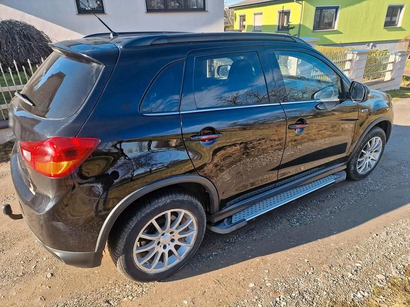 Gebraucht Mitsubishi ASX 150 PS (110 kW) 2016 Schwarz SUV
