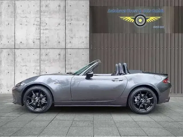 Gebraucht Mazda MX5 Signature 184 PS (135 kW) 2019 Machine gray Cabrio