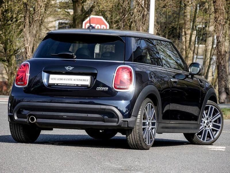 Gebraucht Mini Cooper 136 PS (100 kW) 2023 Schwarz Kleinwagen
