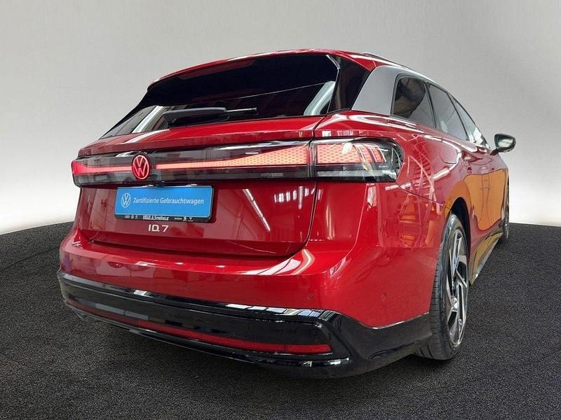 Gebraucht VW ID.7 Pro 210 kW (286 PS) 2025 Rot Kombi