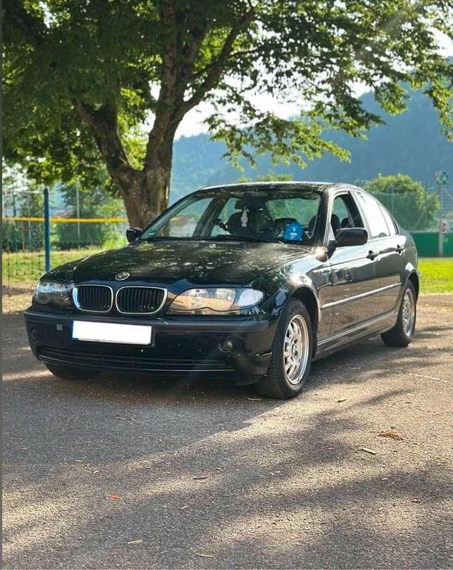 Schwarz Gebraucht 2003 BMW 316 Limousine | 1.700 € (Guter Preis) - Bild 1/4