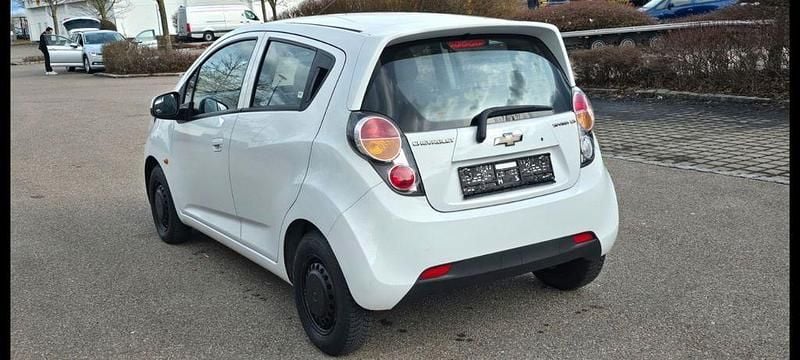 Gebraucht Chevrolet Spark LS 68 PS (50 kW) 2011 Weiß Kleinwagen