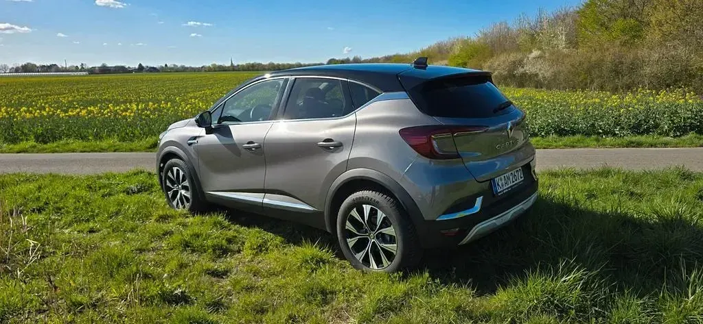 Gebraucht Renault Captur Techno 140 PS (102 kW) 2024 Grau SUV
