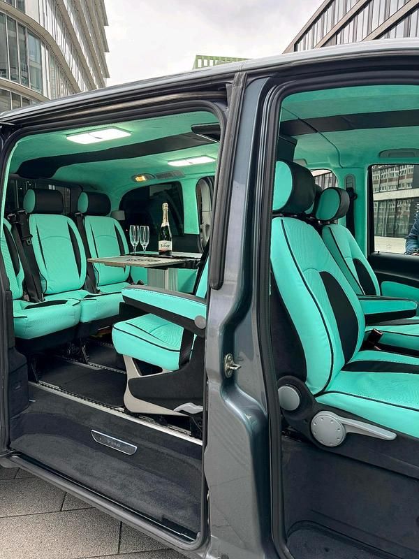 Gebraucht Mercedes Viano 160 PS (117 kW) 2011 Grau Van / Kleinbus