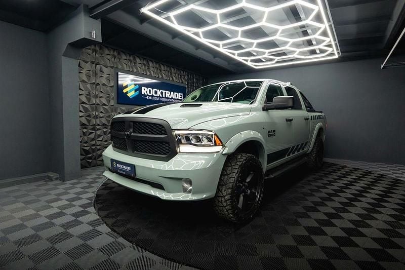 Grau Gebraucht 2020 Dodge Ram Abholung | 35.990 € (Superpreis) - Bild 1/4
