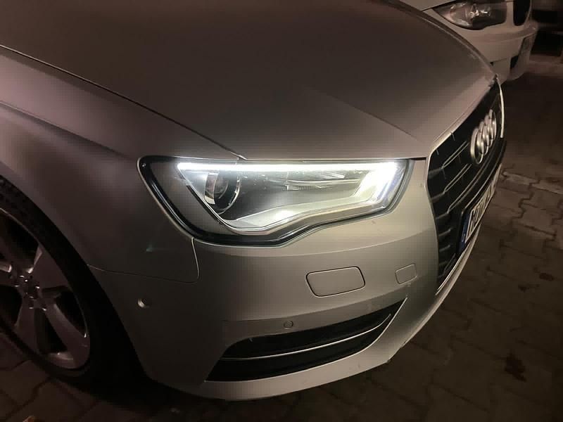 Silber Gebraucht 2013 Audi A3 Limousine | 11.600 € (Fairer Preis) - Bild 1/4