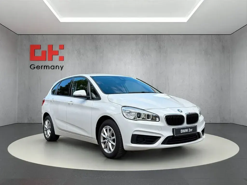 Gebraucht BMW 218 Sport Line 136 PS (100 kW) 2016 Weiß Van / Kleinbus