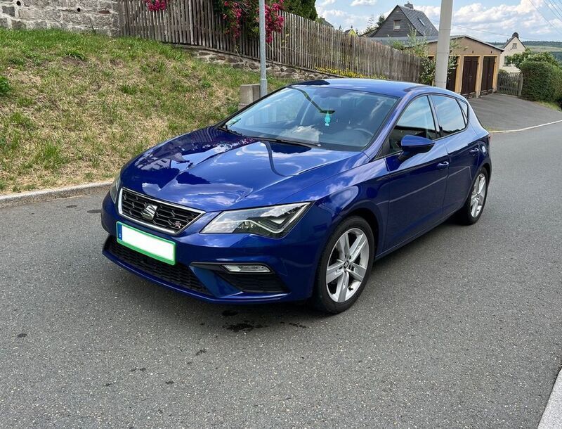 Blau Gebraucht 2019 Seat Leon FR Limousine | 11.000 € (Guter Preis) - Bild 1/4