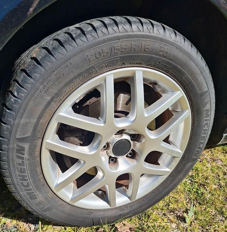 Second-hand VW Bora 110 CP (80 kW) 2002 Negru Berlinǎ