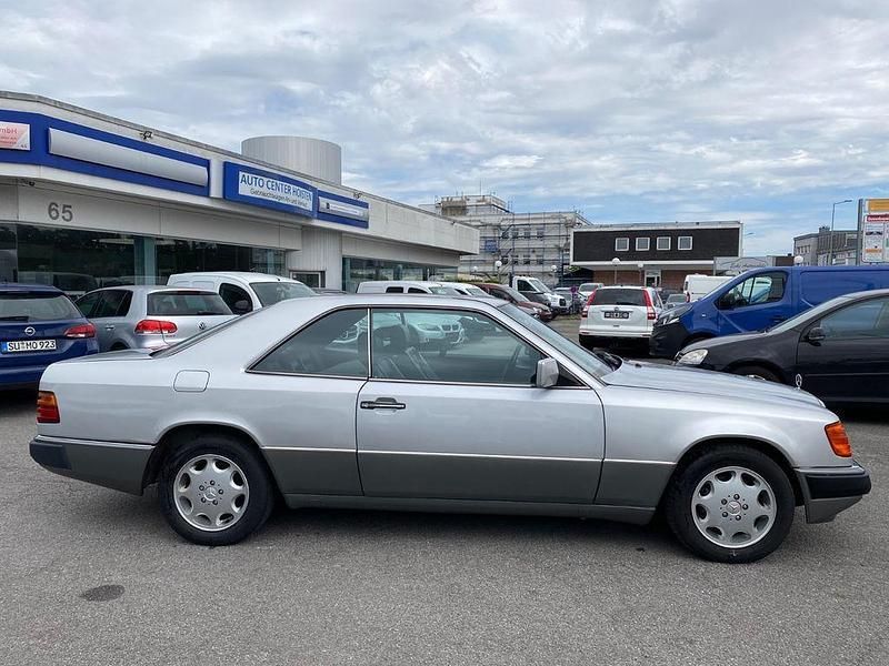 Gebraucht Mercedes 320 224 PS (164 kW) 1992 Silber Coupé