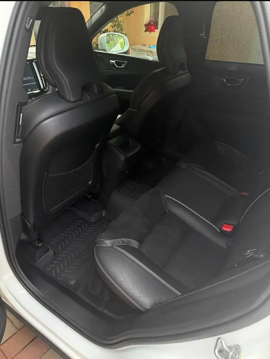 Gebraucht Volvo XC60 190 PS (139 kW) 2019 Weiß SUV