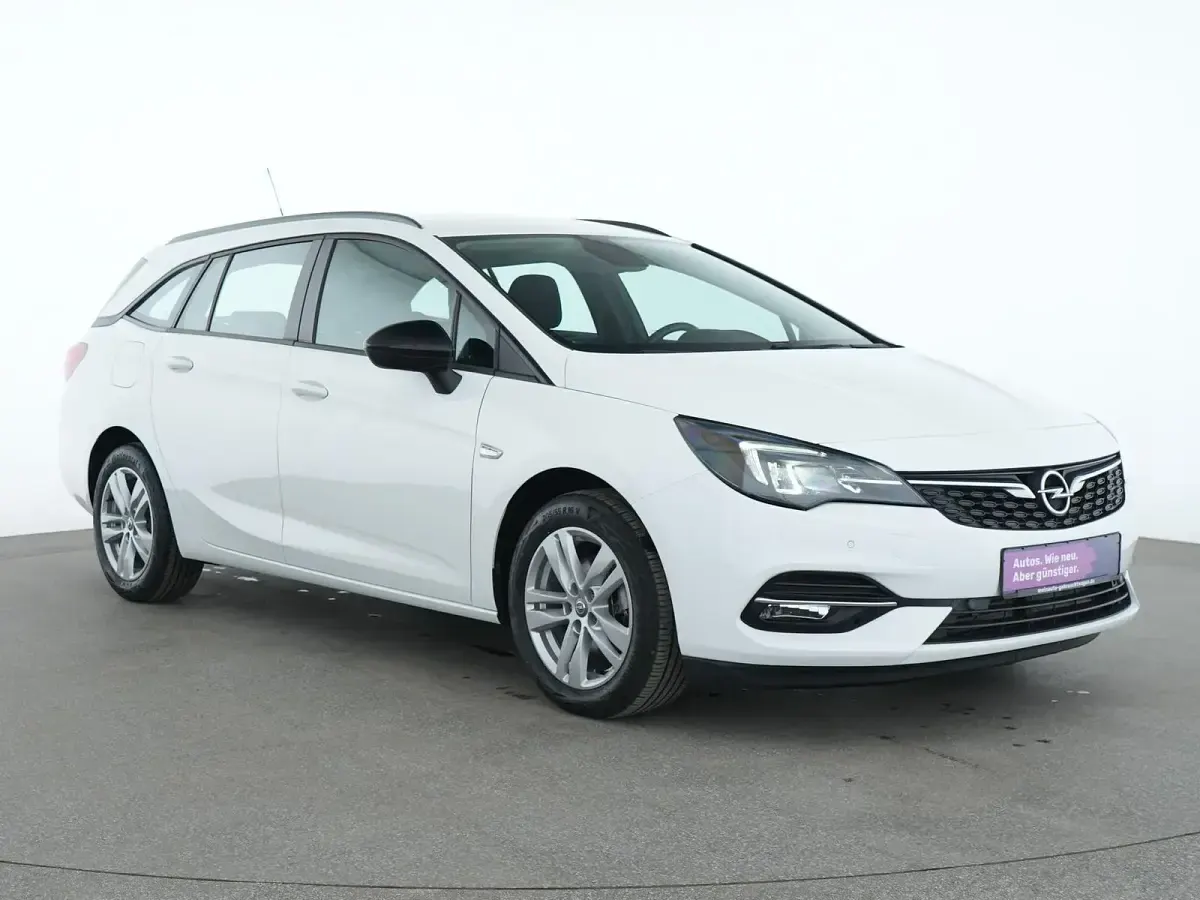 Gebraucht Opel Astra Edition 122 PS (89 kW) 2021 Schneeweiss summitwhite Kombi