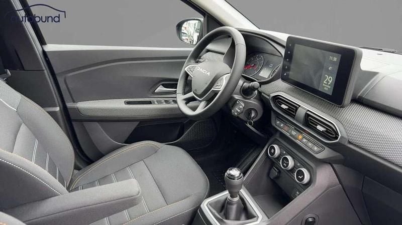 Neu Dacia Sandero Expression 91 PS (66 kW) 2025 Schwarz / perlmuttschwarz SUV