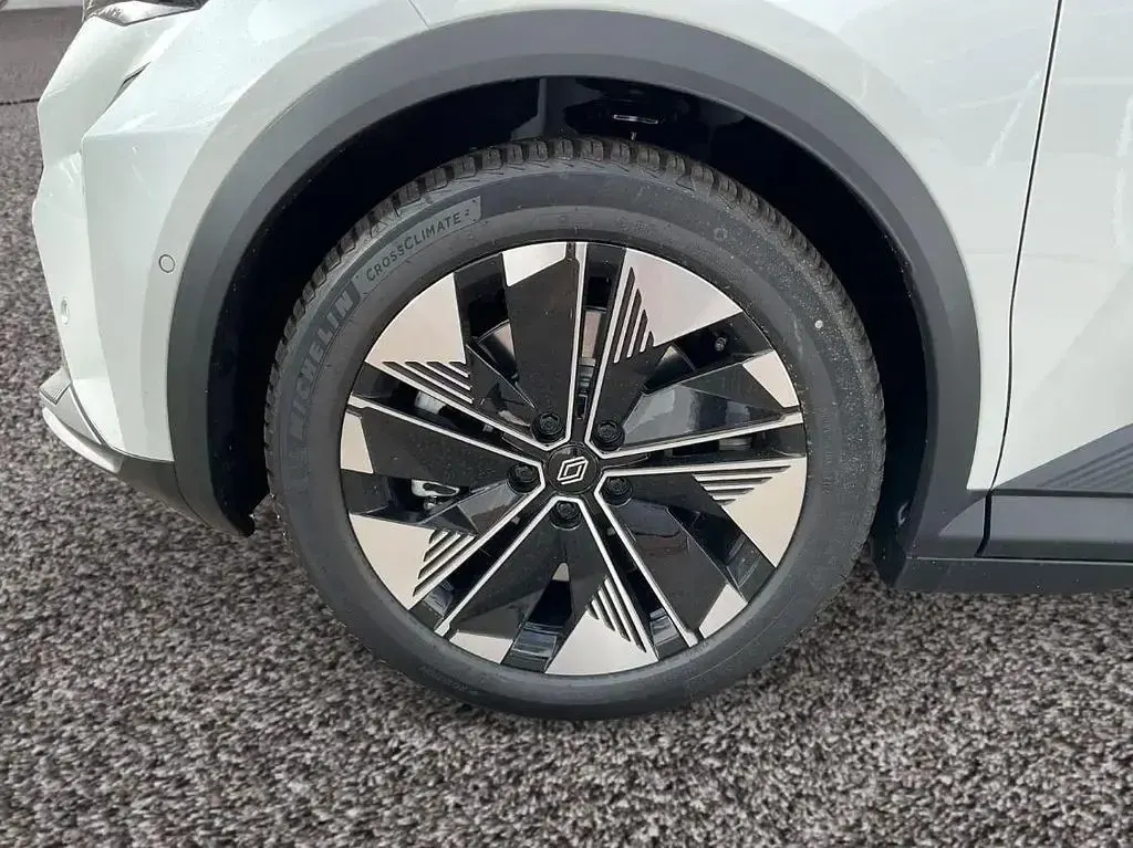 Uusi Renault Scenic E-Tech Evolution 125 kW (170 HP) 2026 Valkoinen Katumaasturi