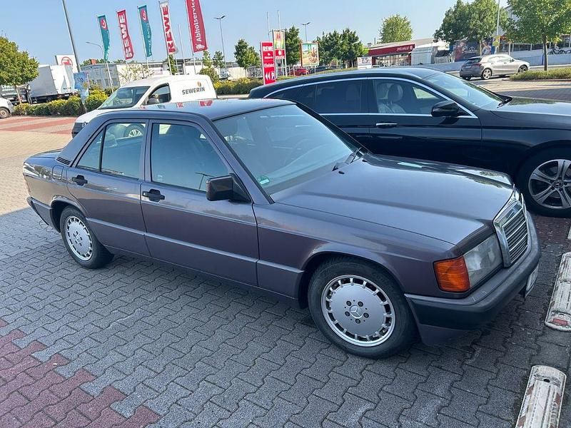 Andere farben Gebraucht 1993 Mercedes 190 Limousine | 7.800 € - Bild 1/4
