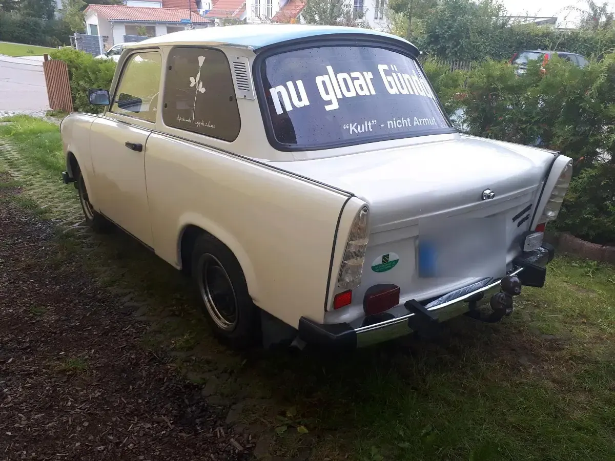 Gebraucht Trabant 601 30 PS (22 kW) 1990 Weiß Limousine
