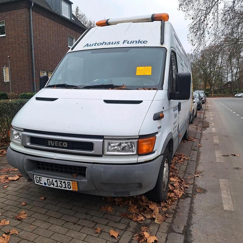 Andere farben Gebraucht 2002 Iveco Daily | 2.199 € (Superpreis) - Bild 1/4