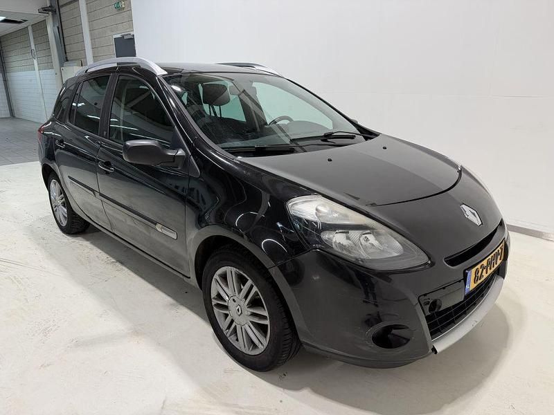 Gebraucht Renault Clio II 75 PS (55 kW) 2011 Schwarz Kombi