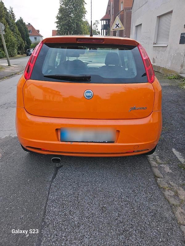 Orange Gebraucht 2007 Fiat Punto Kleinwagen | 800 € (Guter Preis) - Bild 1/4