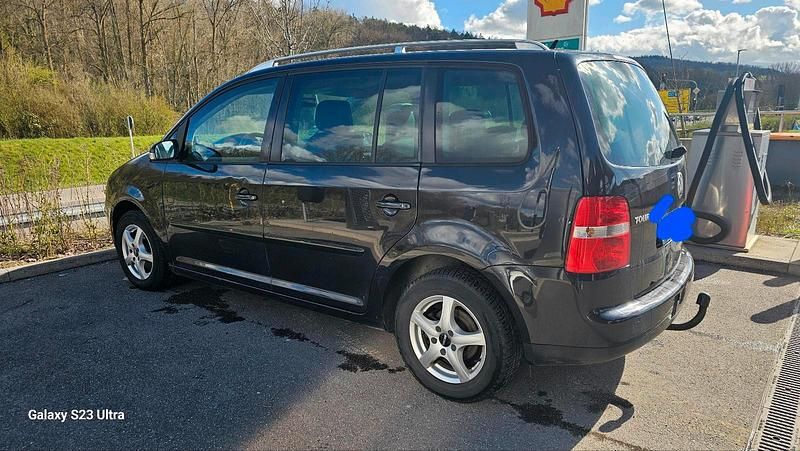Gebraucht VW Touran 140 PS (102 kW) 2005 Schwarz Van / Kleinbus