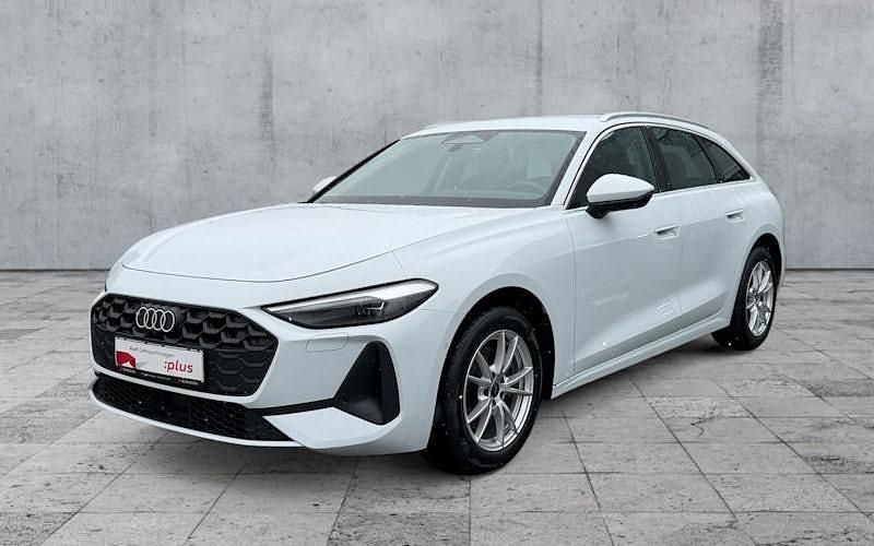 Gebraucht Audi A5 Ambiente 204 PS (150 kW) 2025 Weiß Kombi