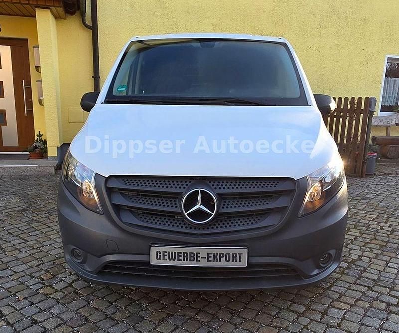 Gebraucht Mercedes Vito 163 PS (119 kW) 2017 Weiß Van