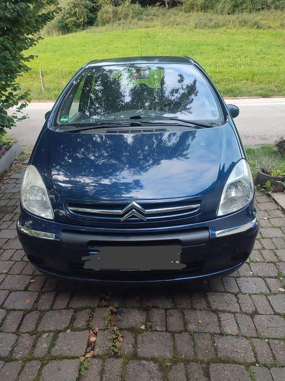 Blau Gebraucht 2004 Citroën Xsara Picasso Van / Kleinbus | 1.500 € (Fairer Preis) - Bild 1/4