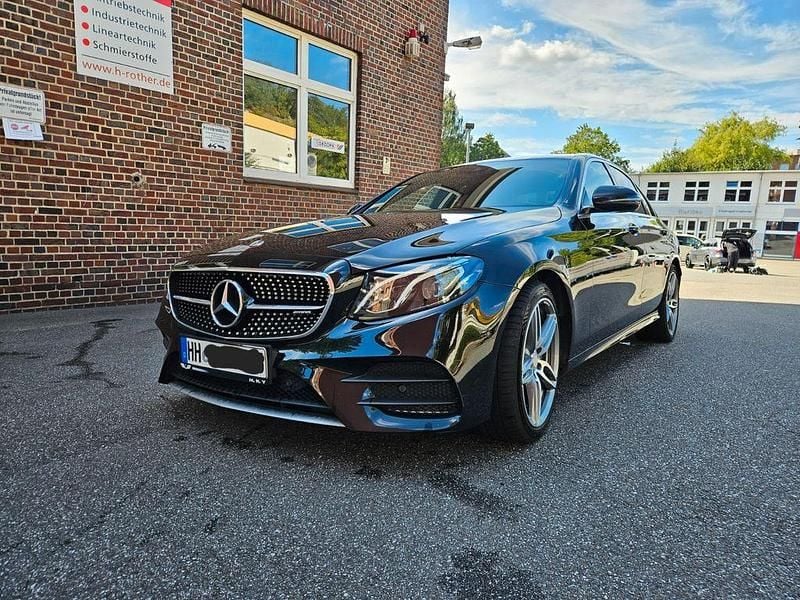 Gebraucht Mercedes E220 194 PS (142 kW) 2016 Schwarz Limousine