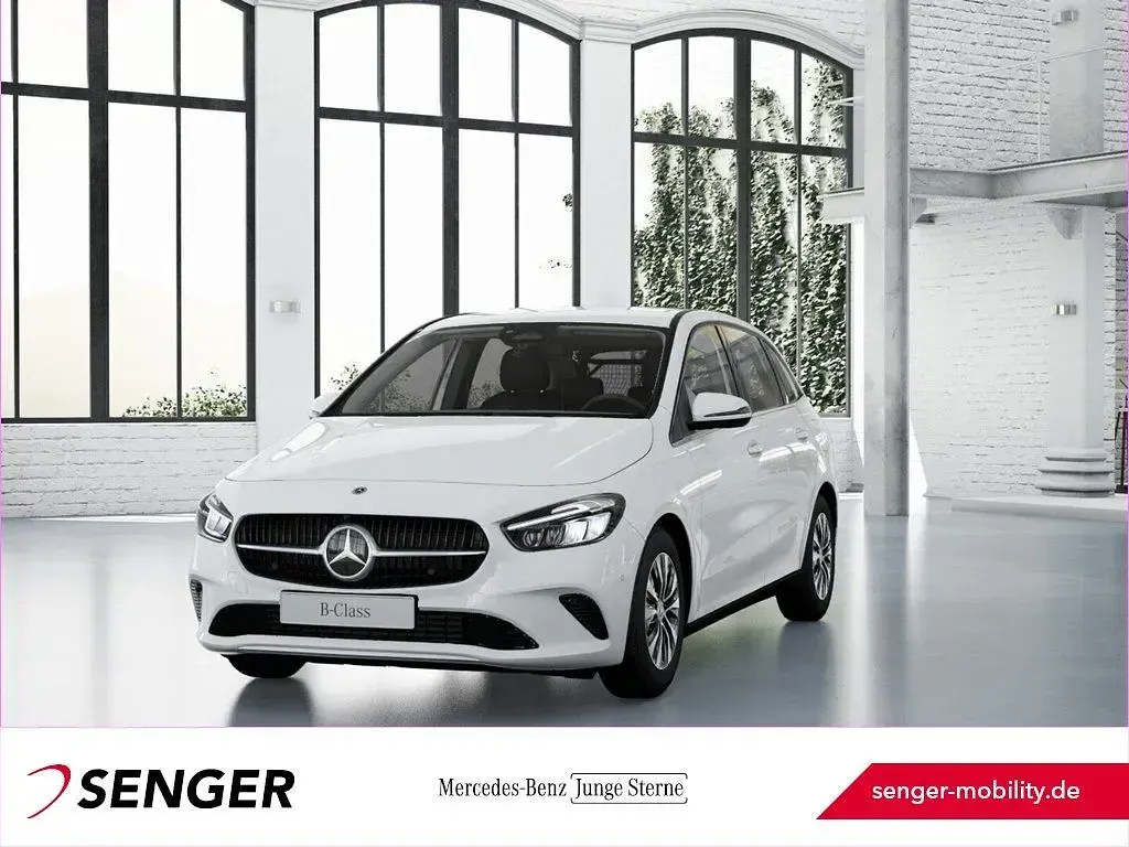Gebraucht Mercedes B180 Advanced 136 PS (100 kW) 2025 Kleinwagen