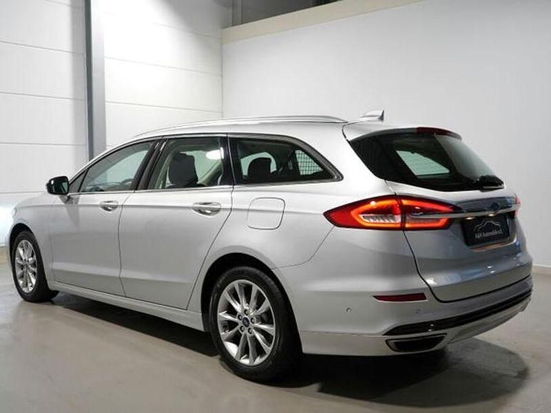 Gebraucht Ford Mondeo Titanium 190 PS (139 kW) 2020 Silber Limousine