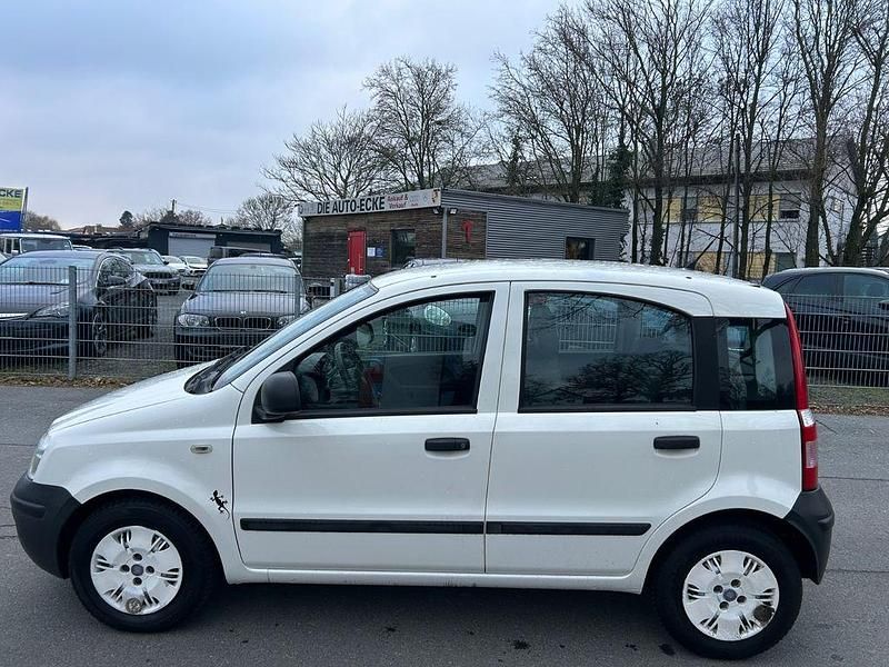Gebraucht Fiat Panda Active 54 PS (39 kW) 2010 Weiß Van / Kleinbus