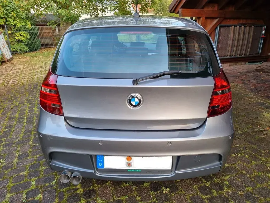 Gebraucht BMW 120 M Sport 177 PS (130 kW) 2011 Silber Kleinwagen