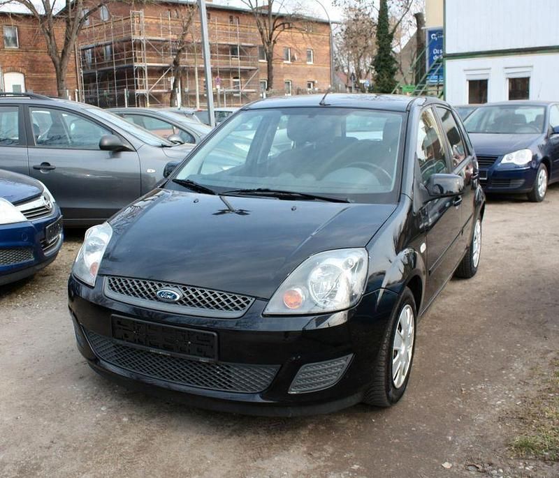 Gebraucht Ford Fiesta Style 60 PS (44 kW) 2008 Schwarz Kleinwagen