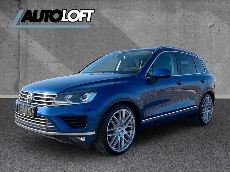 Gebraucht VW Touareg 262 PS (192 kW) 2016 Blau SUV