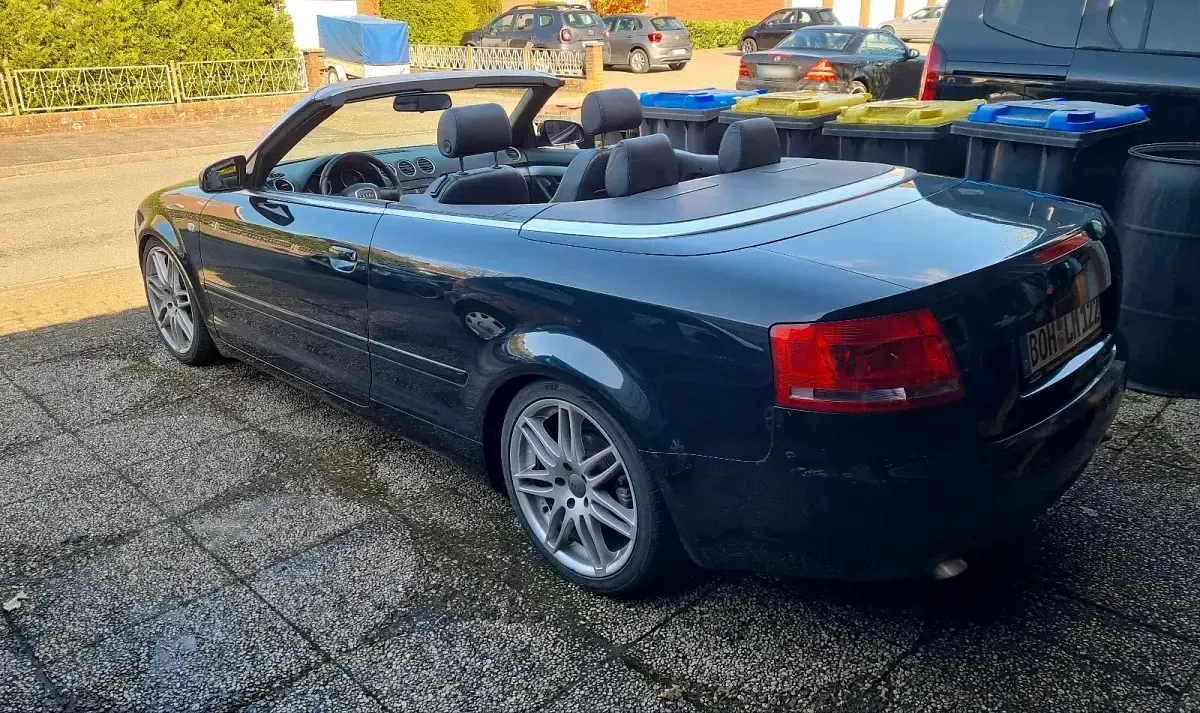 Gebraucht Audi A4 Cabriolet 140 PS (102 kW) 2007 Schwarz Cabrio