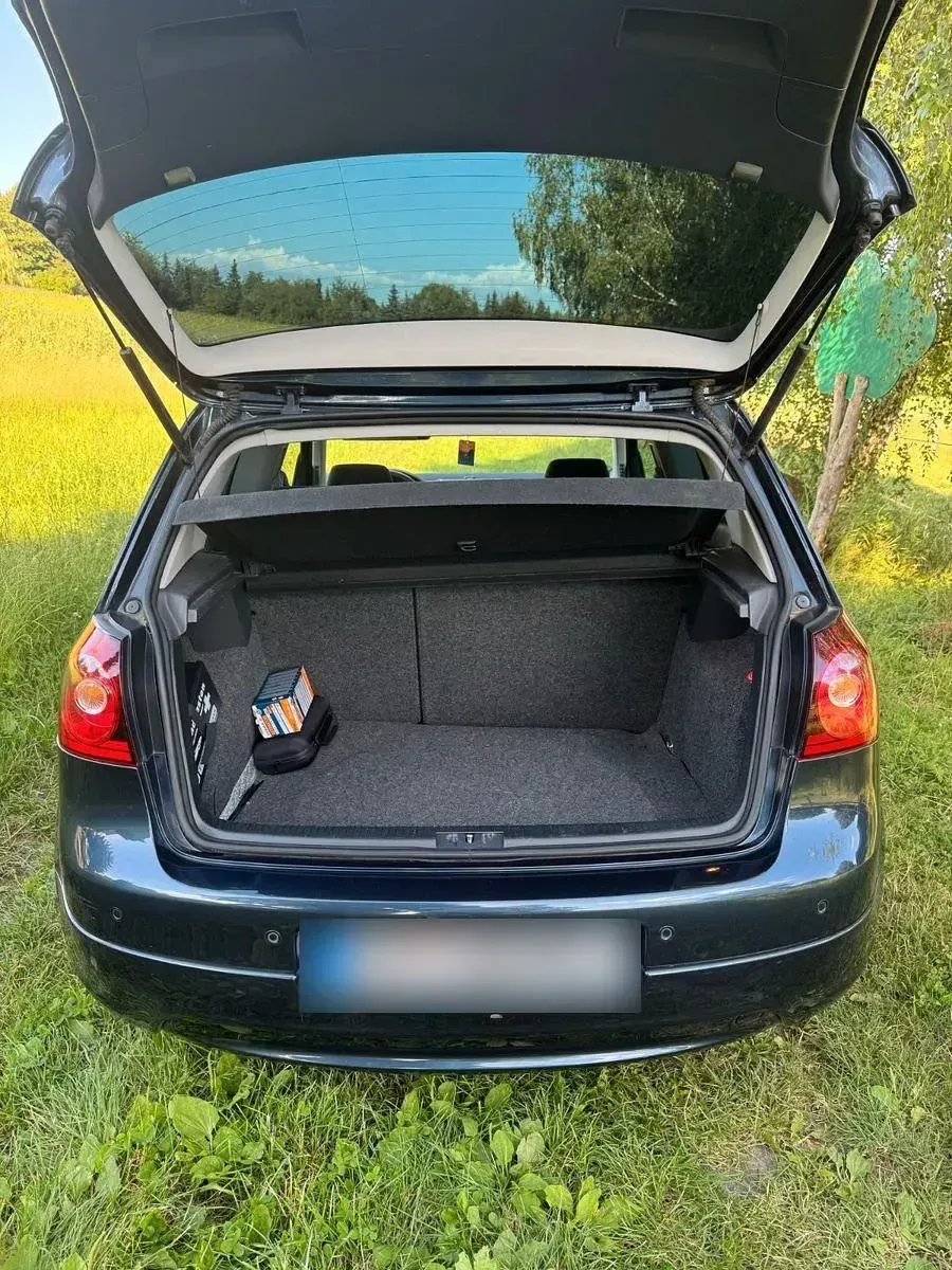 Gebraucht VW Golf V United 80 PS (58 kW) 2008 Blau Kleinwagen