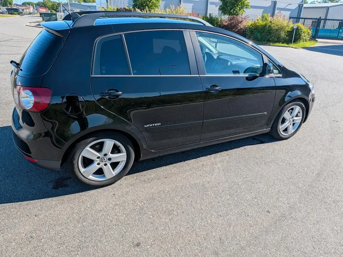Gebraucht VW Golf V 105 PS (77 kW) 2008 Schwarz Kombi
