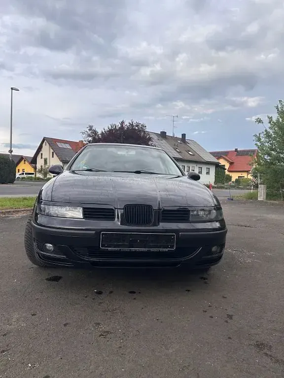 Gebraucht Seat Leon 105 PS (77 kW) 2004 Schwarz Kleinwagen