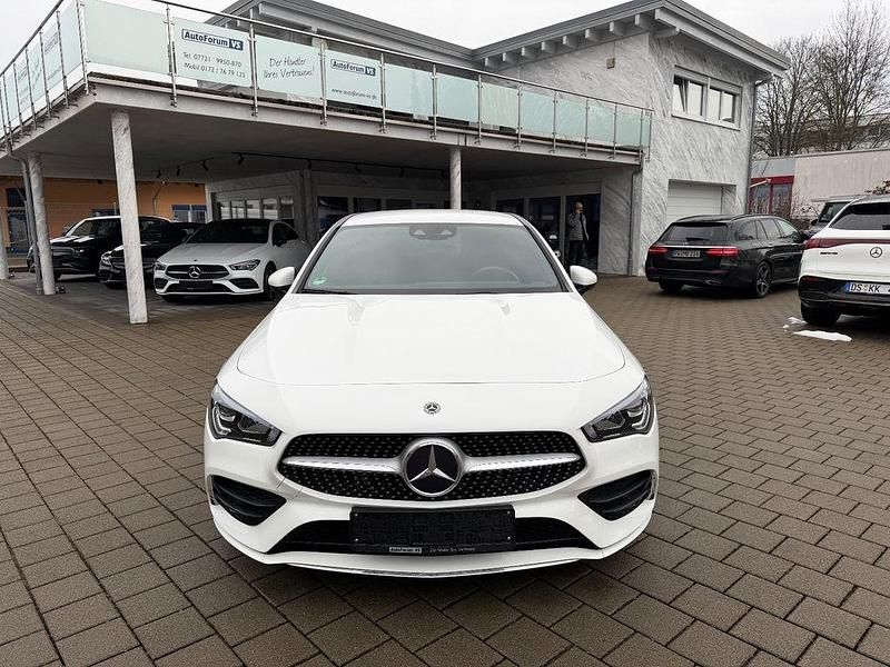 Gebraucht Mercedes CLA200 Shooting Brake AMG 163 PS (119 kW) 2019 Weiß Kombi