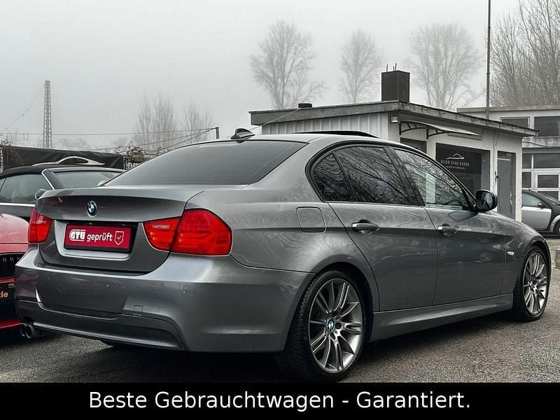 Gebraucht BMW 325 M Sport 218 PS (160 kW) 2011 Grau Limousine