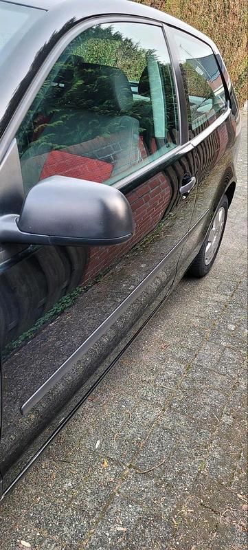 Gebraucht VW Polo 64 PS (47 kW) 2003 Schwarz Kleinwagen