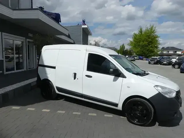 Gebraucht Dacia Dokker Express Ambiance 102 PS (75 kW) 2017 Weiss Van