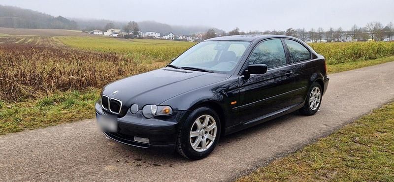 Gebraucht BMW 316 116 PS (85 kW) 2004 Schwarz Limousine