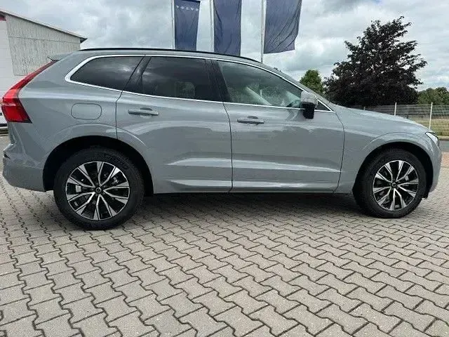 Gebraucht Volvo XC60 Core 250 PS (183 kW) 2025 Vapour grey SUV