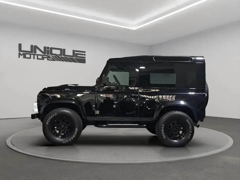 Gebraucht Land Rover Defender 122 PS (89 kW) 2013 Schwarz SUV