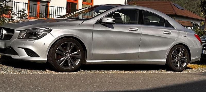 Gebraucht Mercedes CLA200 136 PS (100 kW) 2014 Silber Coupé