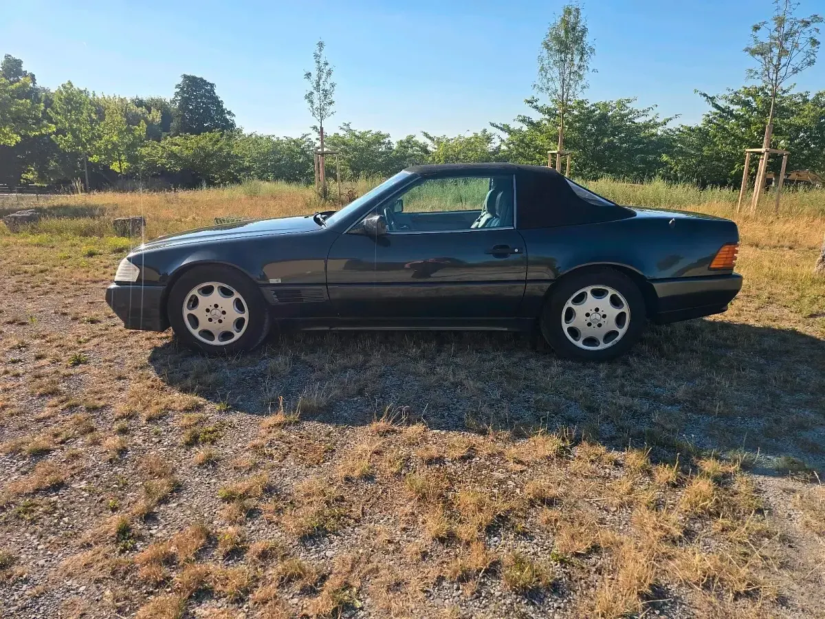 Gebraucht Mercedes SL300 231 PS (169 kW) 1992 Schwarz Cabrio