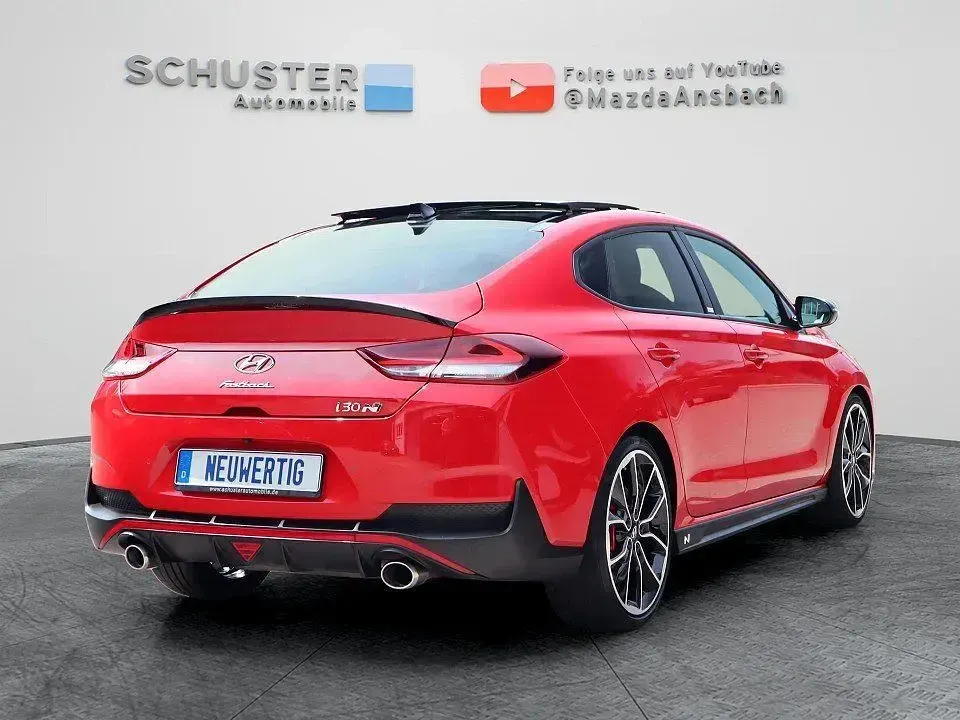 Gebraucht Hyundai i30 N Performance 275 PS (202 kW) 2020 Engine red Limousine