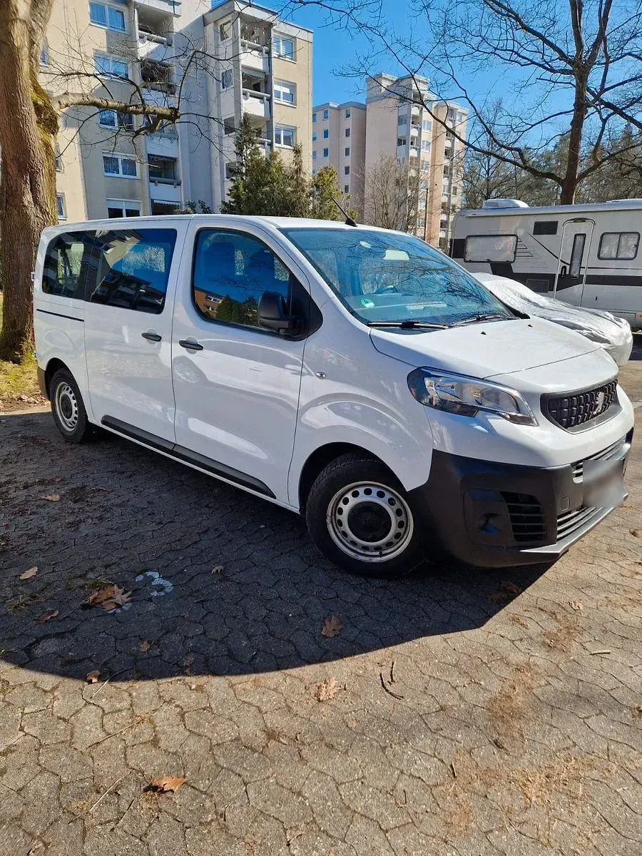 Gebraucht Peugeot Traveller S 120 PS (88 kW) 2022 Weiß Van / Kleinbus